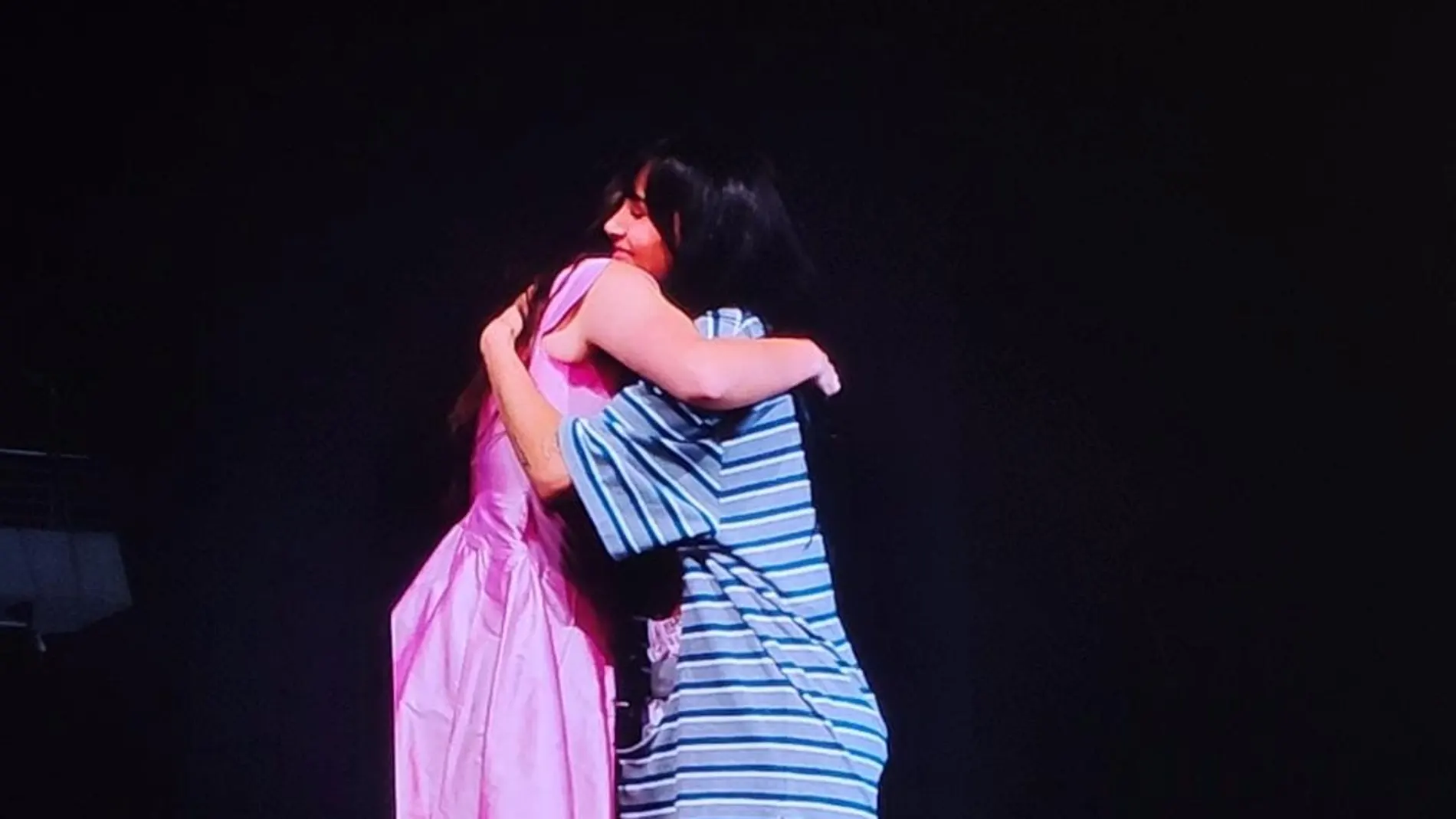 Amaia y Aitana cantan por primera vez juntas en directo su colaboración 'La  canción que no quiero cantarte' | Europa FM